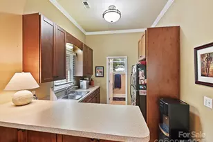 11902 Mountain Crest Cir, Charlotte, NC 28216 - Photo 22