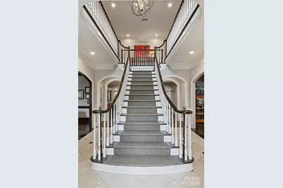 1869 Queens Road W, Charlotte, NC 28207 - Photo 4