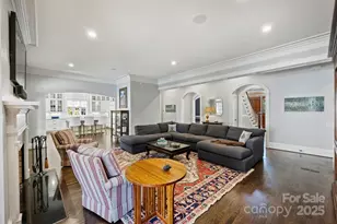 1869 Queens Rd W, Charlotte, NC 28207 - Photo 16