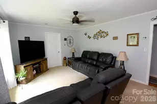 86 Skyview Dr, Waynesville, NC 28786 - Photo 16