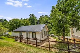 29 Ponder St, Mars Hill, NC 28754 - Photo 32