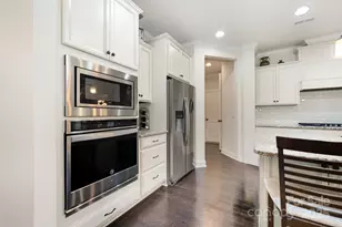 820 Pecan Tree Ln, Fort Mill, SC 29715 - Photo 4