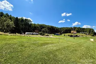 81 River Look Dr, Burnsville, NC 28714 - Photo 16