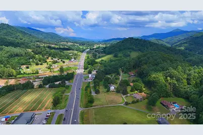 81 River Look Drive, Burnsville, NC 28714 - Photo 2