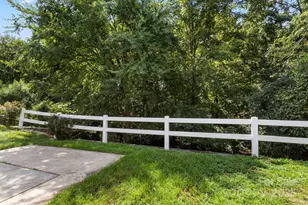 6708 Vlosi Dr, Charlotte, NC 28226 - Photo 2