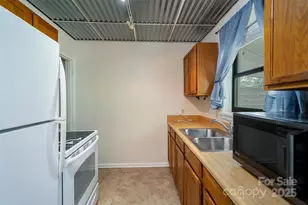 615 Biltmore Ave, Asheville, NC 28803 - Photo 12