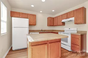 915 Par One Ct, Fort Mill, SC 29715 - Photo 12