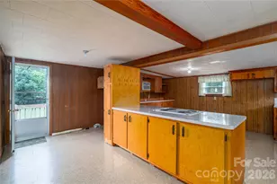 2320 Claremont Rd, Newton, NC 28658 - Photo 10