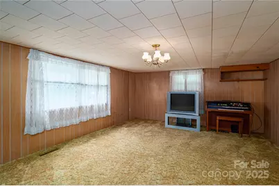 2320 Claremont Road, Newton, NC 28658 - Photo 12