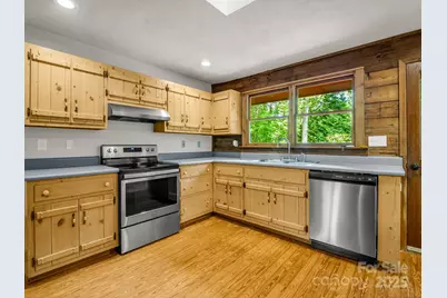 194 Bear Creek Drive, Fletcher, NC 28732 - Photo 6