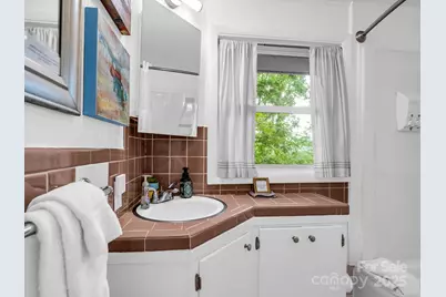 6 N Delano Road #6, Asheville, NC 28805 - Photo 16