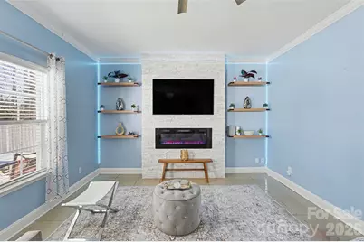 11001 Dulin Creek Boulevard, Charlotte, NC 28215 - Photo 8