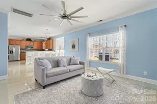 11001 Dulin Creek Blvd, Charlotte, NC 28215 - Photo 6