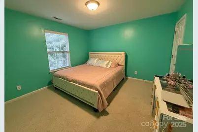 11001 Dulin Creek Boulevard, Charlotte, NC 28215 - Photo 22