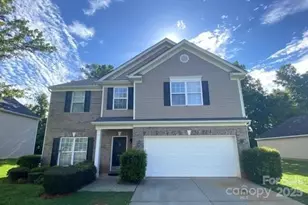 11001 Dulin Creek Blvd, Charlotte, NC 28215 - Photo 1