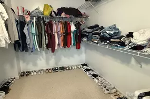 11001 Dulin Creek Blvd, Charlotte, NC 28215 - Photo 24