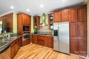 142 Pinners Cove Rd, Asheville, NC 28803 - Photo 8