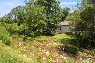 142 Pinners Cove Rd, Asheville, NC 28803 - Photo 2