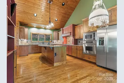 321 Sunset Point Road, Burnsville, NC 28714 - Photo 12