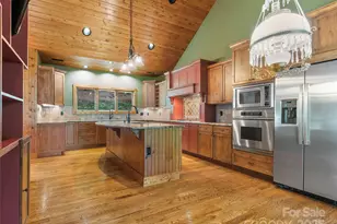 321 Sunset Point Rd, Burnsville, NC 28714 - Photo 12