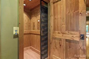 321 Sunset Point Rd, Burnsville, NC 28714 - Photo 18