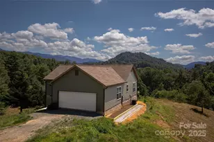 71 Banks Creek Rd, Burnsville, NC 28714 - Photo 2