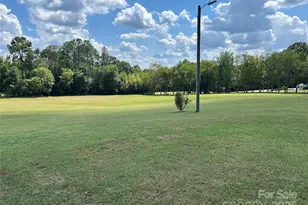 321 E Jones St, Blacksburg, SC 29702 - Photo 18