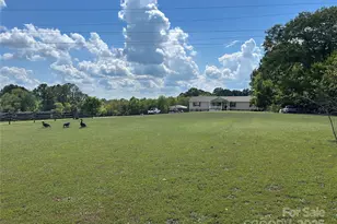 321 E Jones St, Blacksburg, SC 29702 - Photo 6