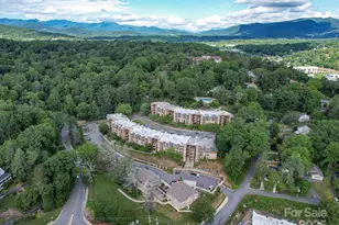 310 Bowling Park Rd, Asheville, NC 28803 - Photo 6