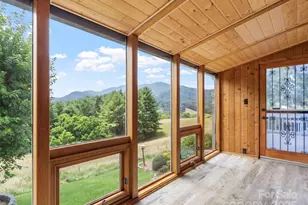 220 Grand View Ln, Burnsville, NC 28714 - Photo 8