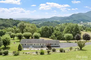 220 Grand View Ln, Burnsville, NC 28714 - Photo 2