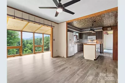 220 Grand View Lane, Burnsville, NC 28714 - Photo 12