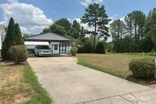1695 Lemming Dr, Concord, NC 28025 - Photo 4