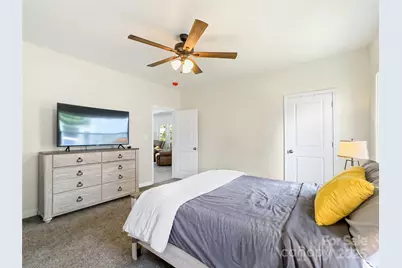 1112 W 5th Avenue, Gastonia, NC 28052 - Photo 16