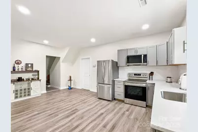 1112 W 5th Avenue, Gastonia, NC 28052 - Photo 10