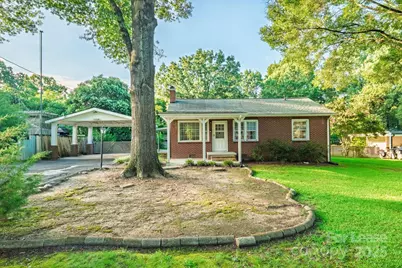 5212 Wales Street, Charlotte, NC 28269 - Photo 2