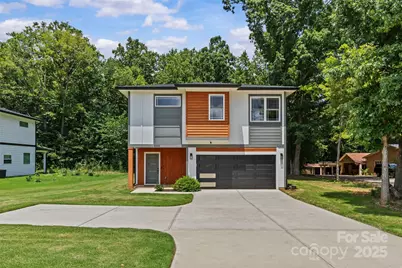 8925 Harrisburg Road, Charlotte, NC 28215 - Photo 1