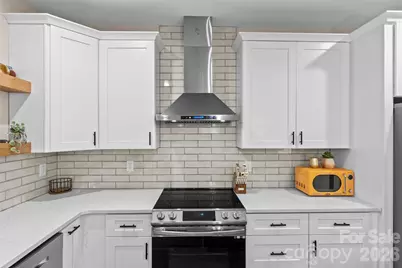 8925 Harrisburg Road, Charlotte, NC 28215 - Photo 10