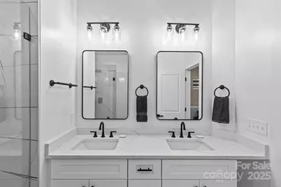 8925 Harrisburg Road, Charlotte, NC 28215 - Photo 20