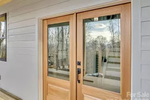 1351 Old Country Rd, Waynesville, NC 28786 - Photo 2