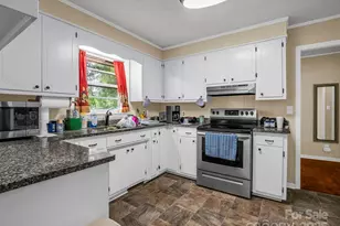 501 Weaver St, Cherryville, NC 28021 - Photo 8