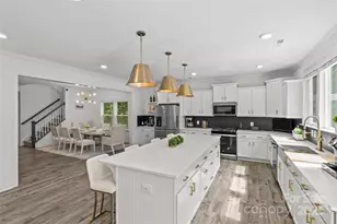 5902 Beatties Ford Rd, Charlotte, NC 28216 - Photo 14