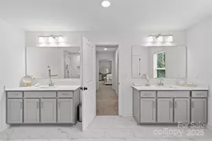 5902 Beatties Ford Rd, Charlotte, NC 28216 - Photo 30