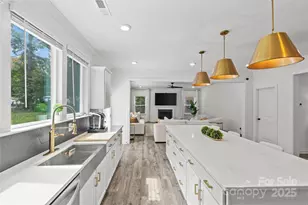 5902 Beatties Ford Rd, Charlotte, NC 28216 - Photo 12