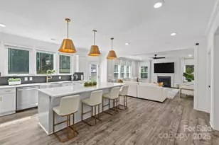 5902 Beatties Ford Rd, Charlotte, NC 28216 - Photo 10