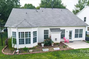 8837 Goldfields Dr, Charlotte, NC 28227 - Photo 6