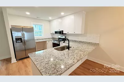 203 Beacon Avenue, Morganton, NC 28655 - Photo 4