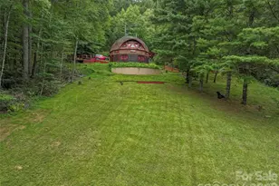 60 Persimmons Ln, Burnsville, NC 28714 - Photo 1