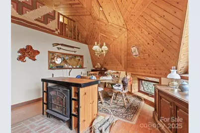 60 Persimmons Lane, Burnsville, NC 28714 - Photo 8