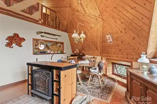 60 Persimmons Ln, Burnsville, NC 28714 - Photo 8